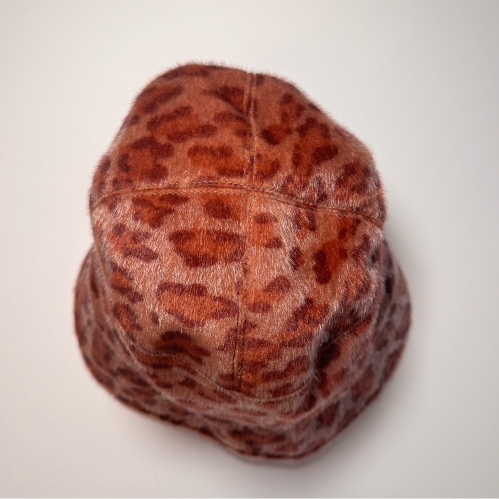 Leopard Print Faux Fur Hat - Picture 3 of 4